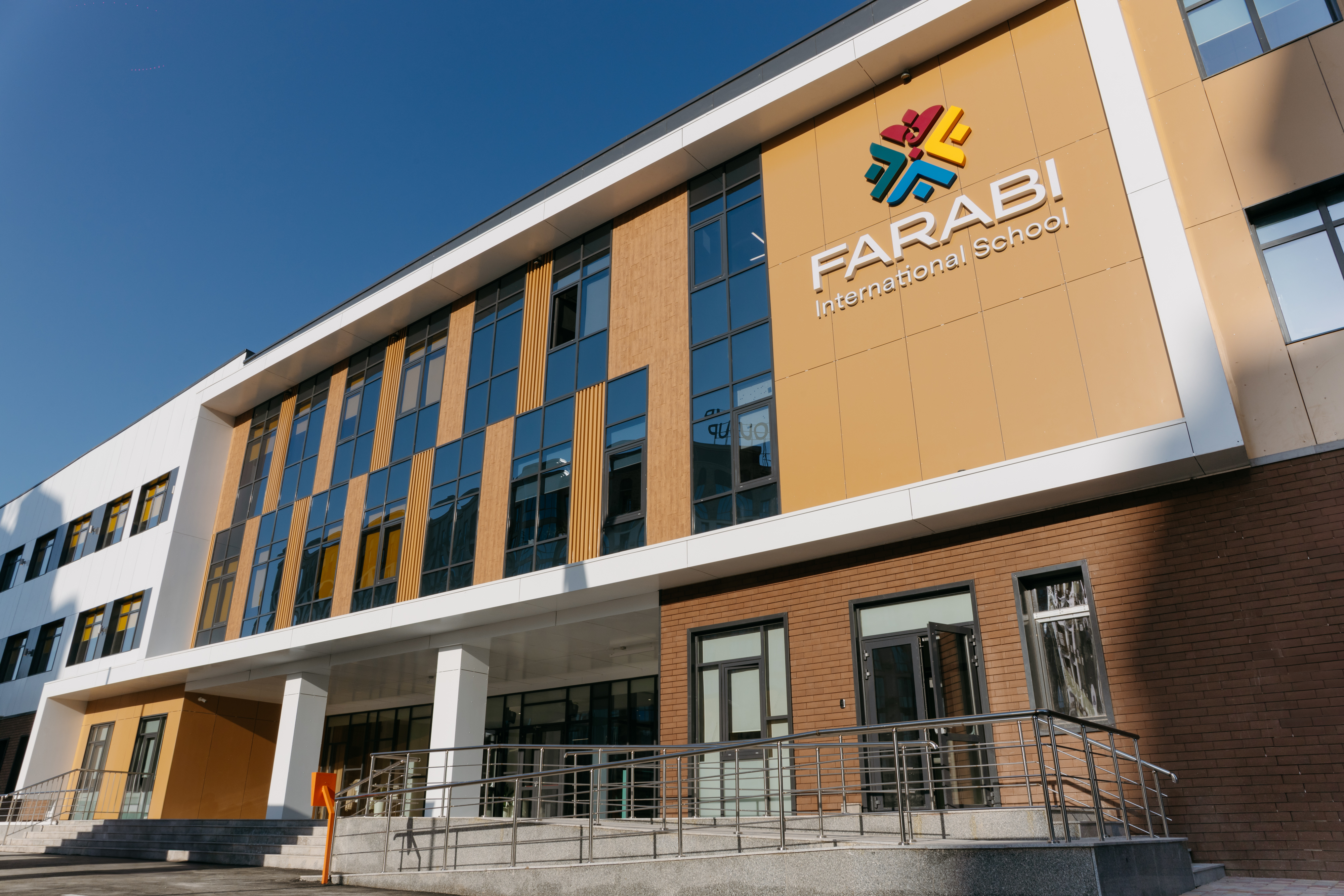 Международная Школа Farabi г. Шымкент
